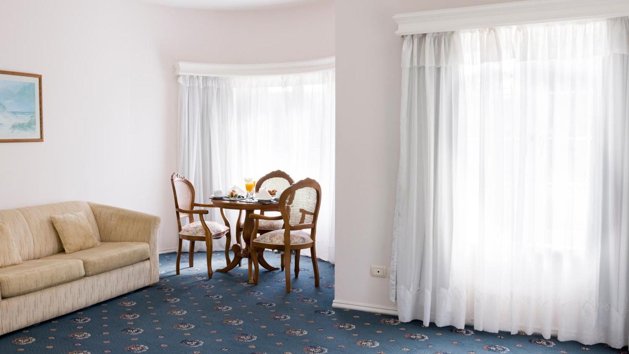 Parque Hotel Jean Clevers Punta del Este Exteriör bild A room at the hotel