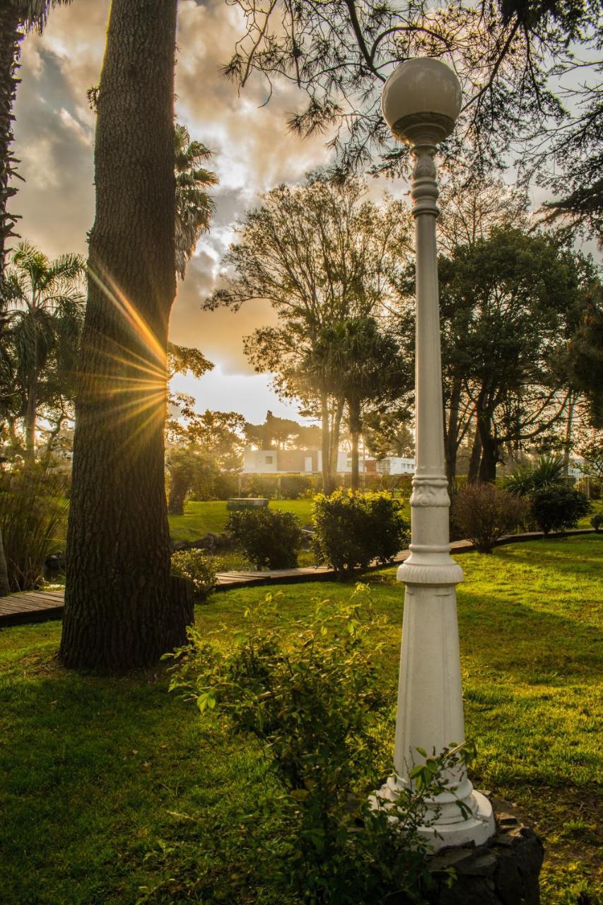 Parque Hotel Jean Clevers Punta del Este Exteriör bild The gardens of the White House